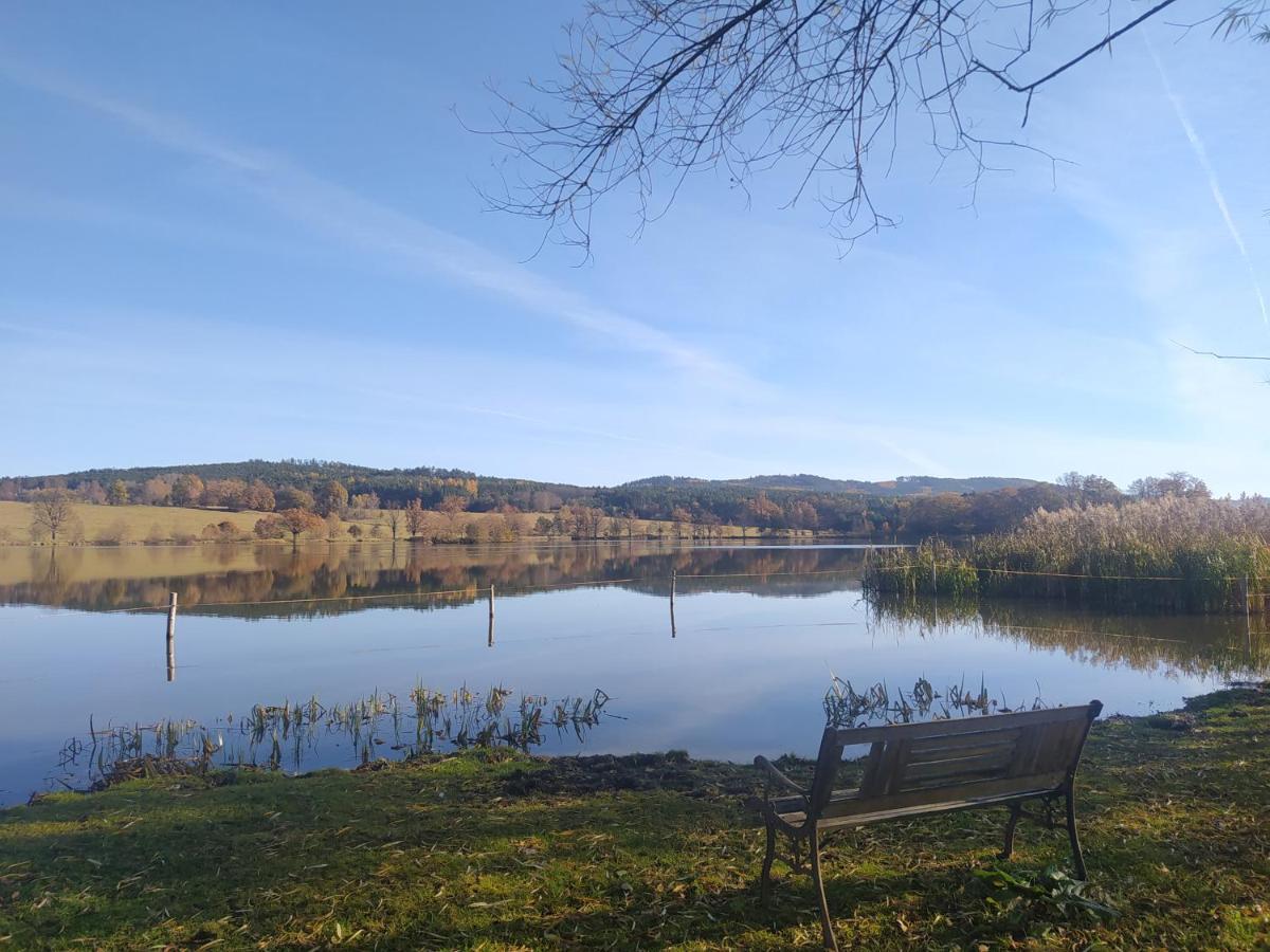 Podkrovní apartmán Pololáň u rybníka Nová Ves Exterior foto